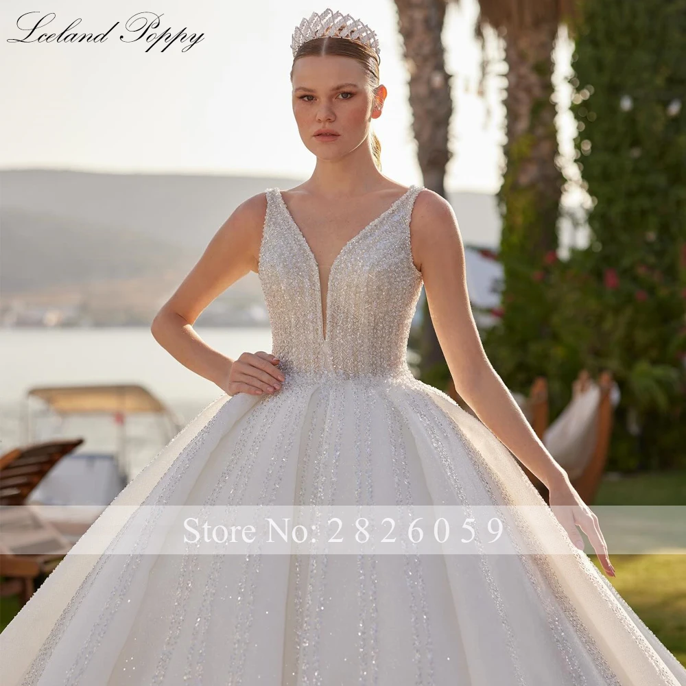 Lceland Poppy Customized V Neck Ball Gown Beaded Wedding Dresses Sleeveless V Backless Bridal Gowns with Court Train