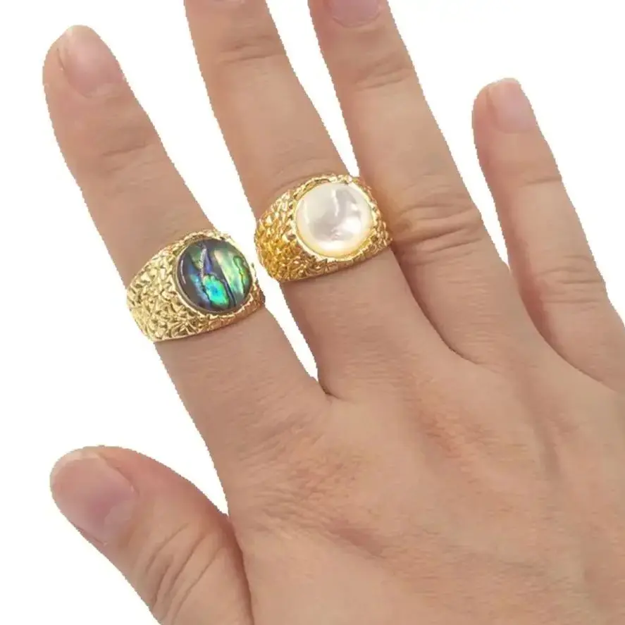 

WT-MPR137 Европейский винтажный стиль, женское кольцо из натурального морского ушка, желтое латунное кольцо, украшенное ювелирными изделиями