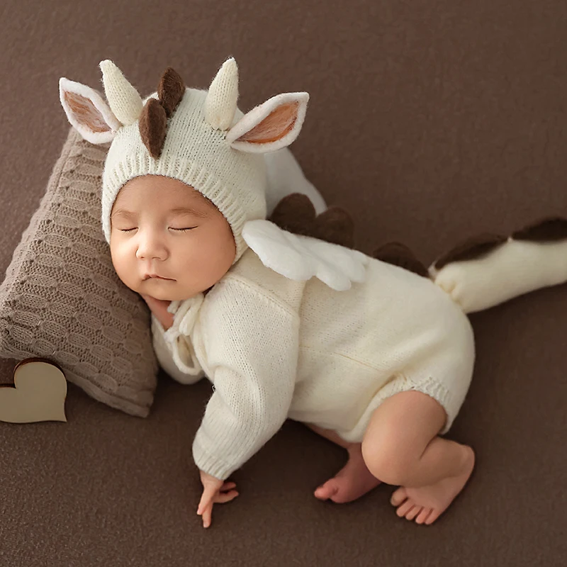 0-1 Month Baby Photography Clothing Dragon Theme Baby Boy Knitted Jumpsuit + Hat Set Studio Photo Shooting Clothing Accessories