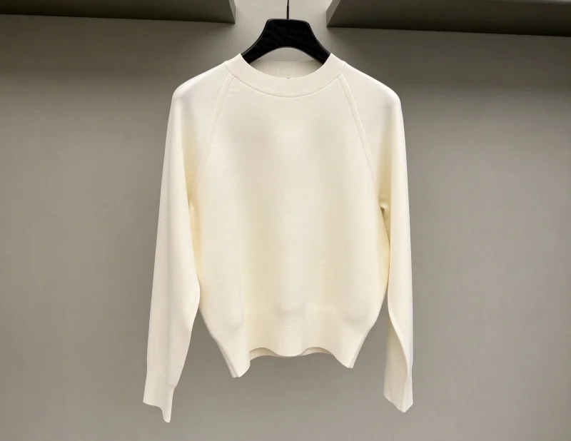 2026 Early Autumn Golf Knit Sweater Crew Neck Long Sleeve Soft Skin-friendly Yarn Casual Knitted Top