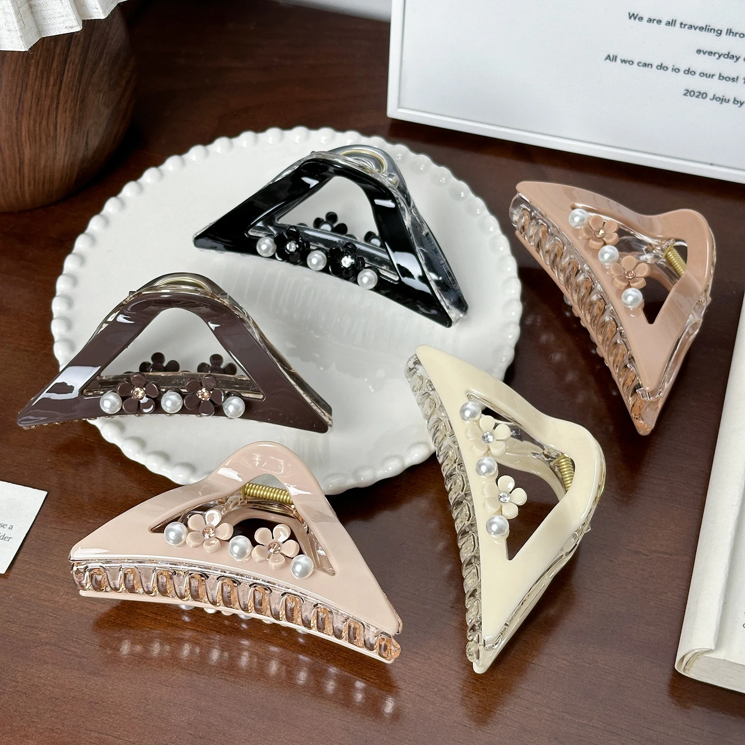

Dowell High-end Diamond-encrusted Pearl Large Hair Clip, Updo Shark Clip, Versatile Ponytail Grappling Clip