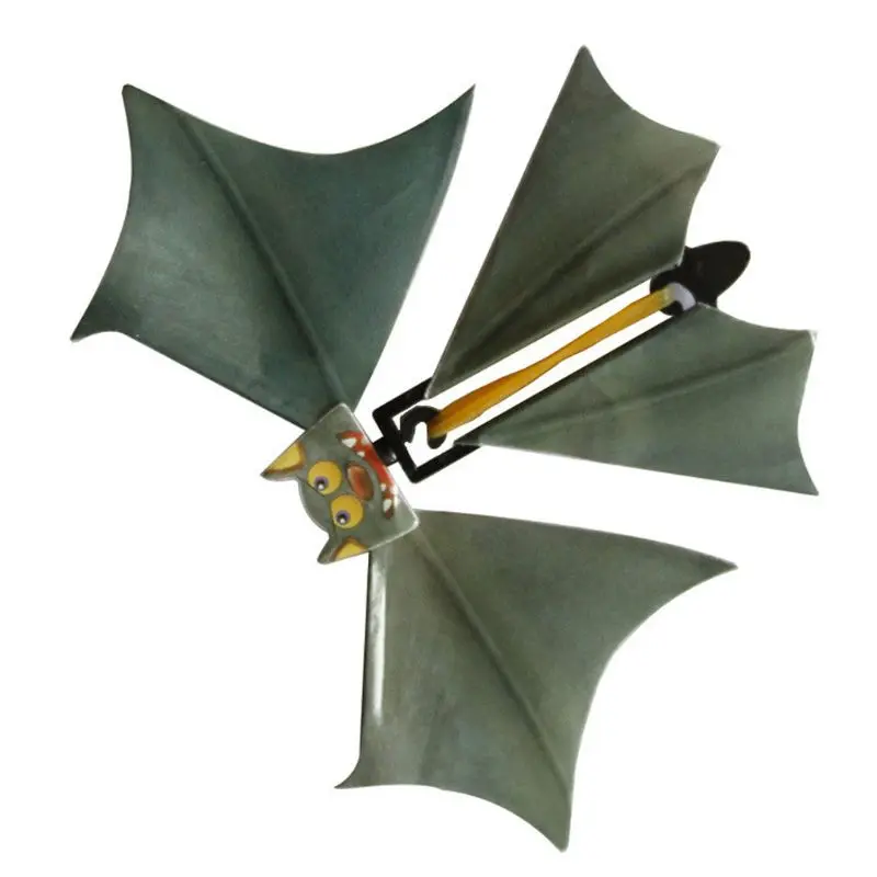 Bat Flying Toy Verrassend speelgoed Mystiek voor Vlinder met elastiek Opwindbaar Aangedreven Gemakkelijk te bedienen Fancy