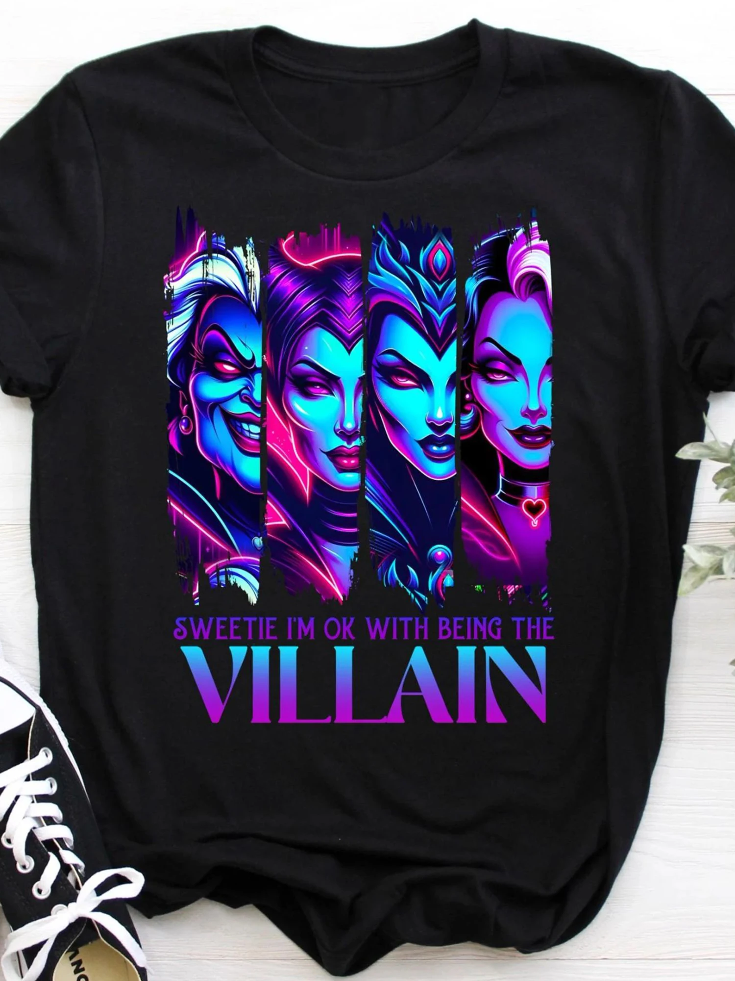 ديزني، أنا على استعداد أن أكون الشرير "تي شيرتات قصيرة الأكمام للرجال والنساء - Maleficent، Ursula، Evil Queen، و Cruella