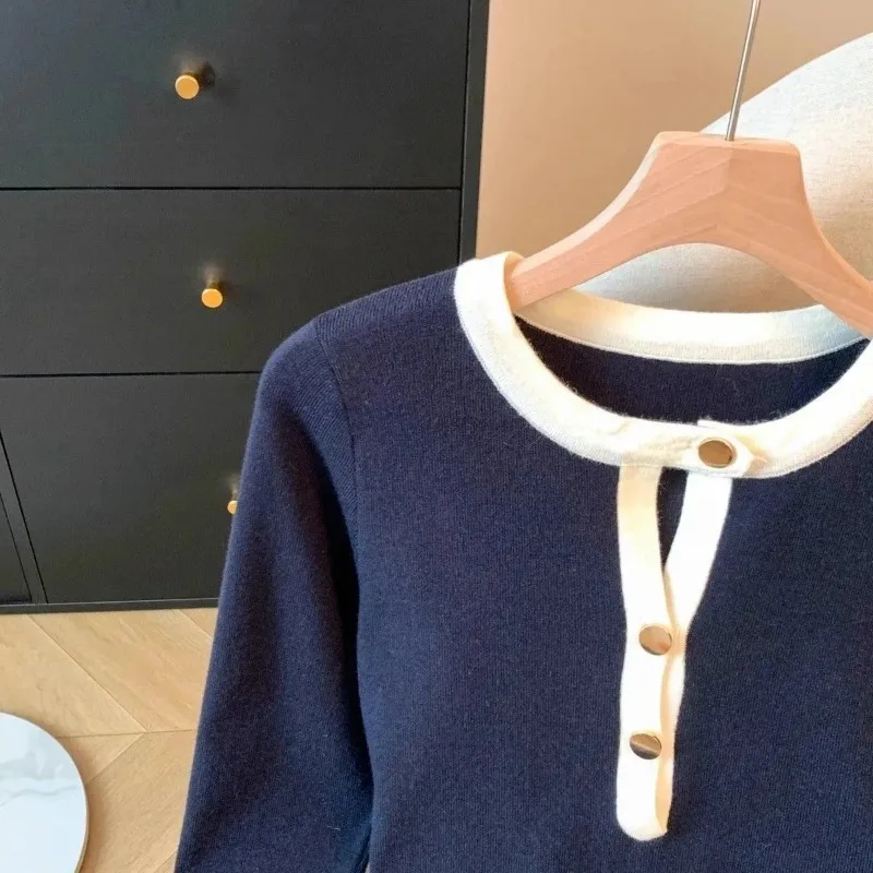 سترة زرقاء متباينة الألوان ذات ياقة نصف مفتوحة وأكمام طويلة للنساء في الخريف، قميص قاعدة متعدد الاستخدامات جديد #3