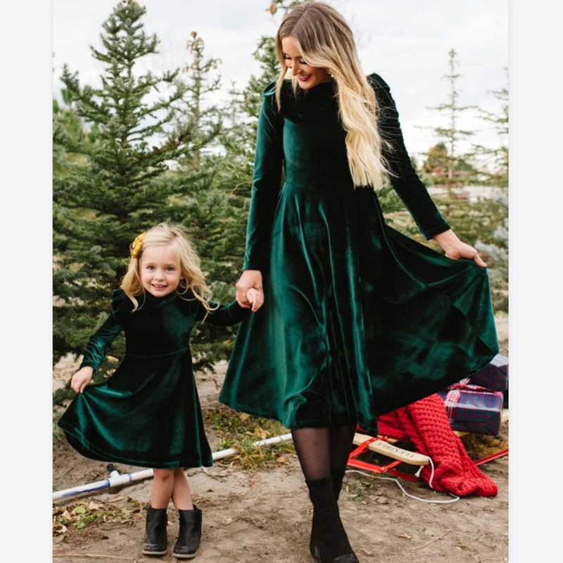 

Spring And Autumn European And American Style Long Sleeved Dress Suitable For Children Aged 6-7 Years