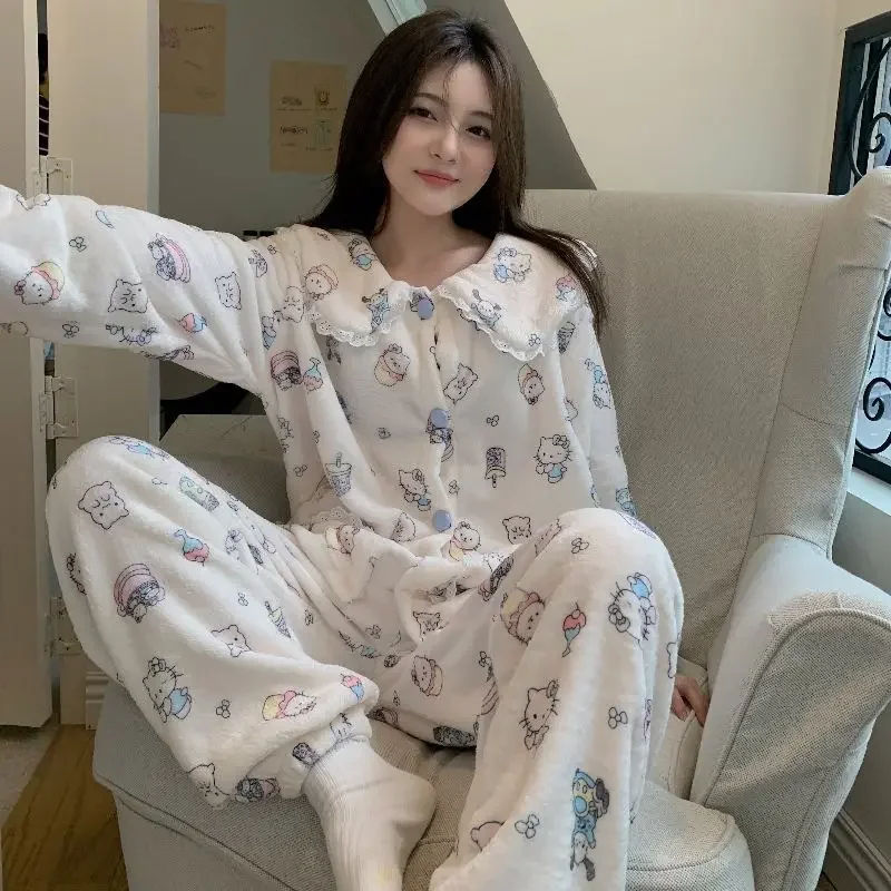 Женский зимний пижамный комплект Hello Kitty 2025 из кораллового флиса, уютная плюшевая одежда для сна и домашняя одежда для дома, милый кавайный наряд