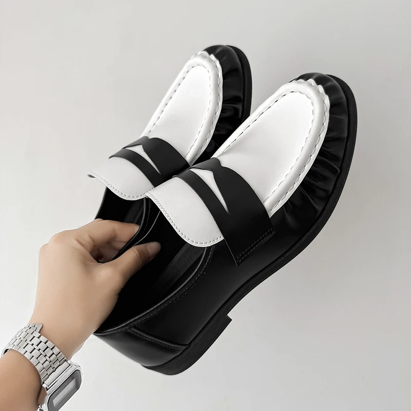 أزياء الرجال السود المتسكعون مصمم الأعمال الأحذية الجلدية مريحة الانزلاق على الأحذية عارضة عدم الانزلاق المشي أحذية القيادة المسطحة