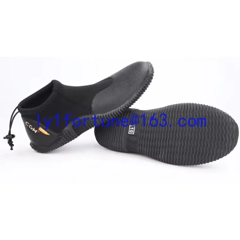 

Wading Shoes Black Creek Surf Shoes Non-slip Durable Waterproof Beach 3mm Neoprene Surf Shoes