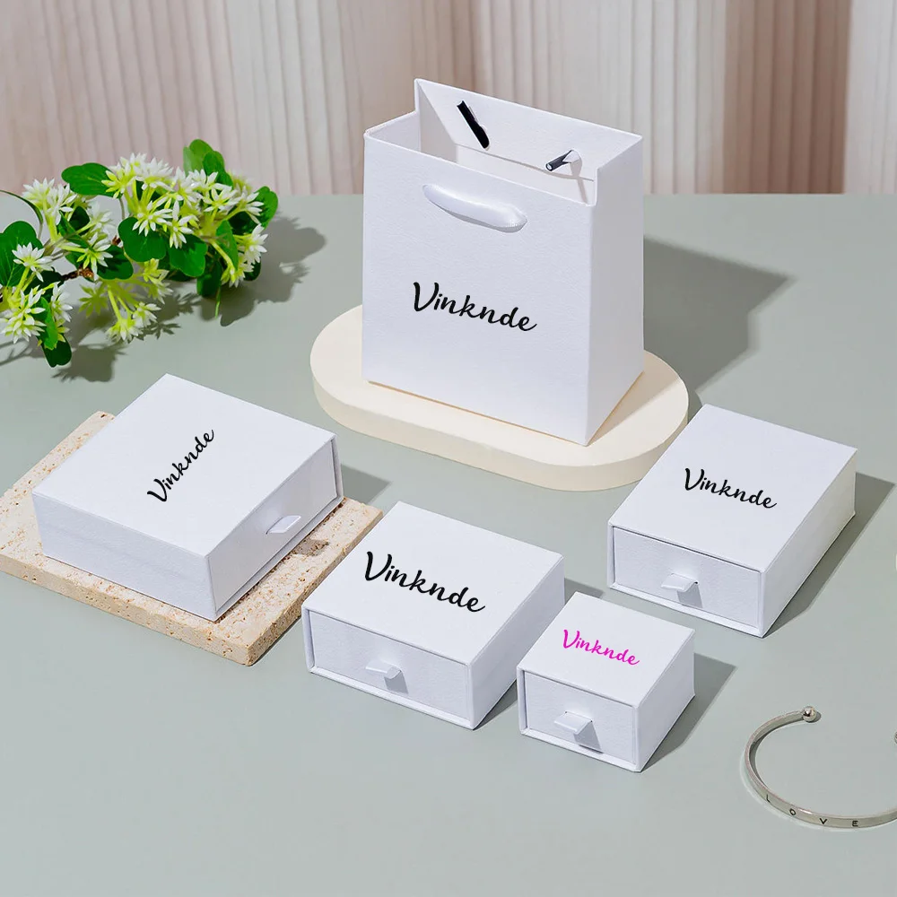 

Customized Logo Drawer Sliding Jewelry Packaging Gift Boxes 7x7x2.5cm Necklace Earring Bracelet Ring Jewelry Cardboard Paper Box