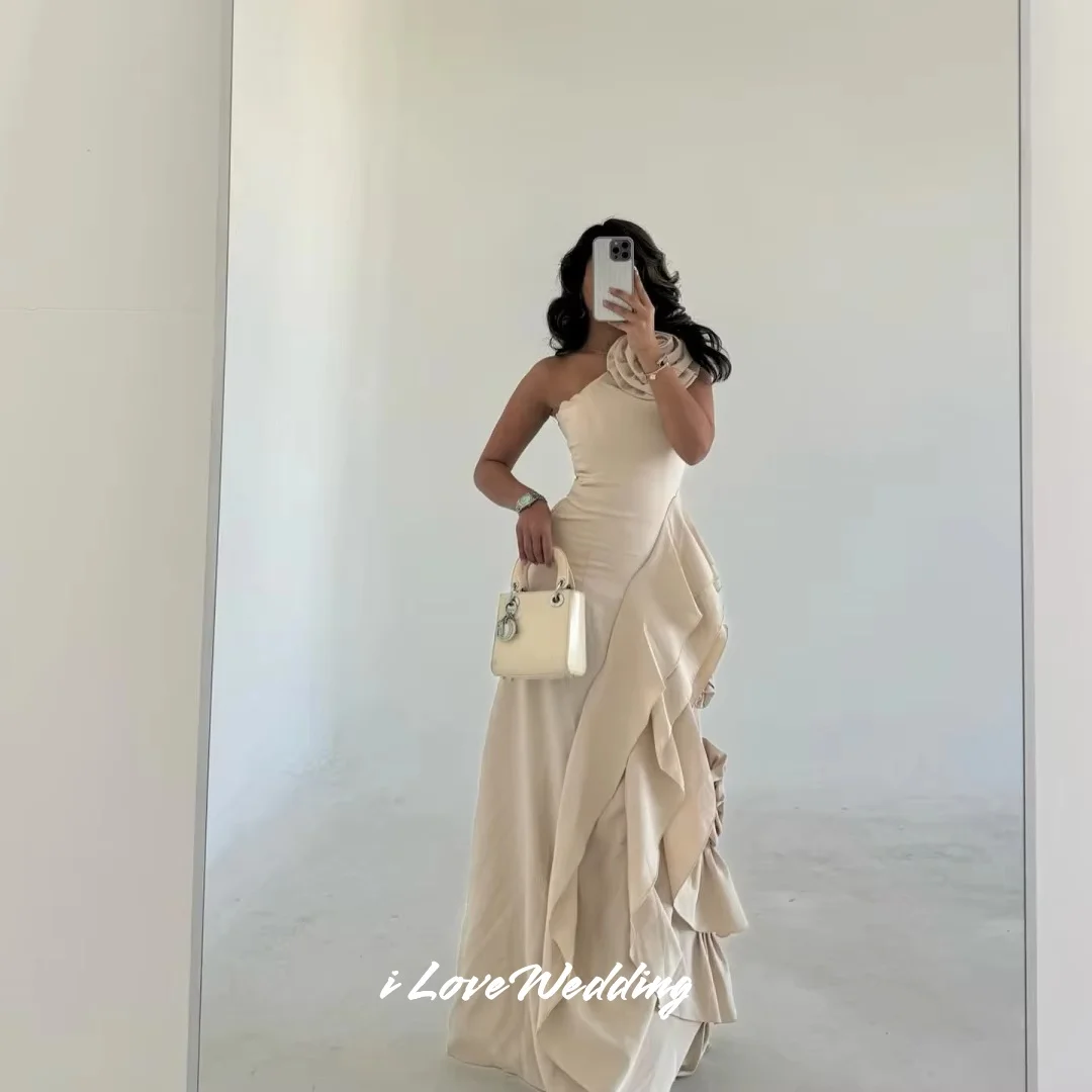 One-Shoulder-Abendkleider 2022, ärmellos, 3D-Blumen, Meerjungfrau, mehrschichtig, bodenlang, plissiert, Hochzeitskleid, individuell anpassbar