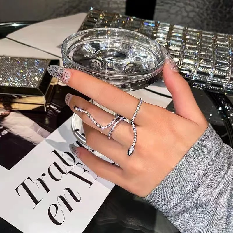 Korean Fashion Gothic Cool Snake Shape Full Rhinestone Rings for Women Girls Adjustable Hip Hop Punk Ring Party Jewelry Wholsale