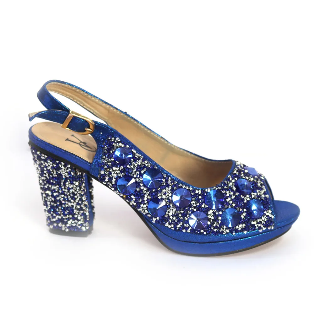 Zapatos de tacón sexys para mujer, sandalias de verano con punta de Mule, calzado de fiesta para boda, decorado con diamantes de imitación, novedad