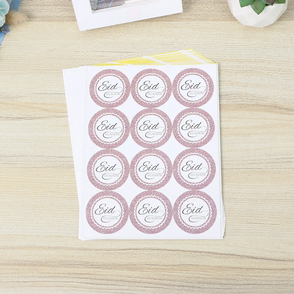 120Pcs Eid Mubarak Paper Stickers Non-Breakable Adhesive Round Decals for Gift Boxes Candy Bags Chocolate Coins Cake Decorations