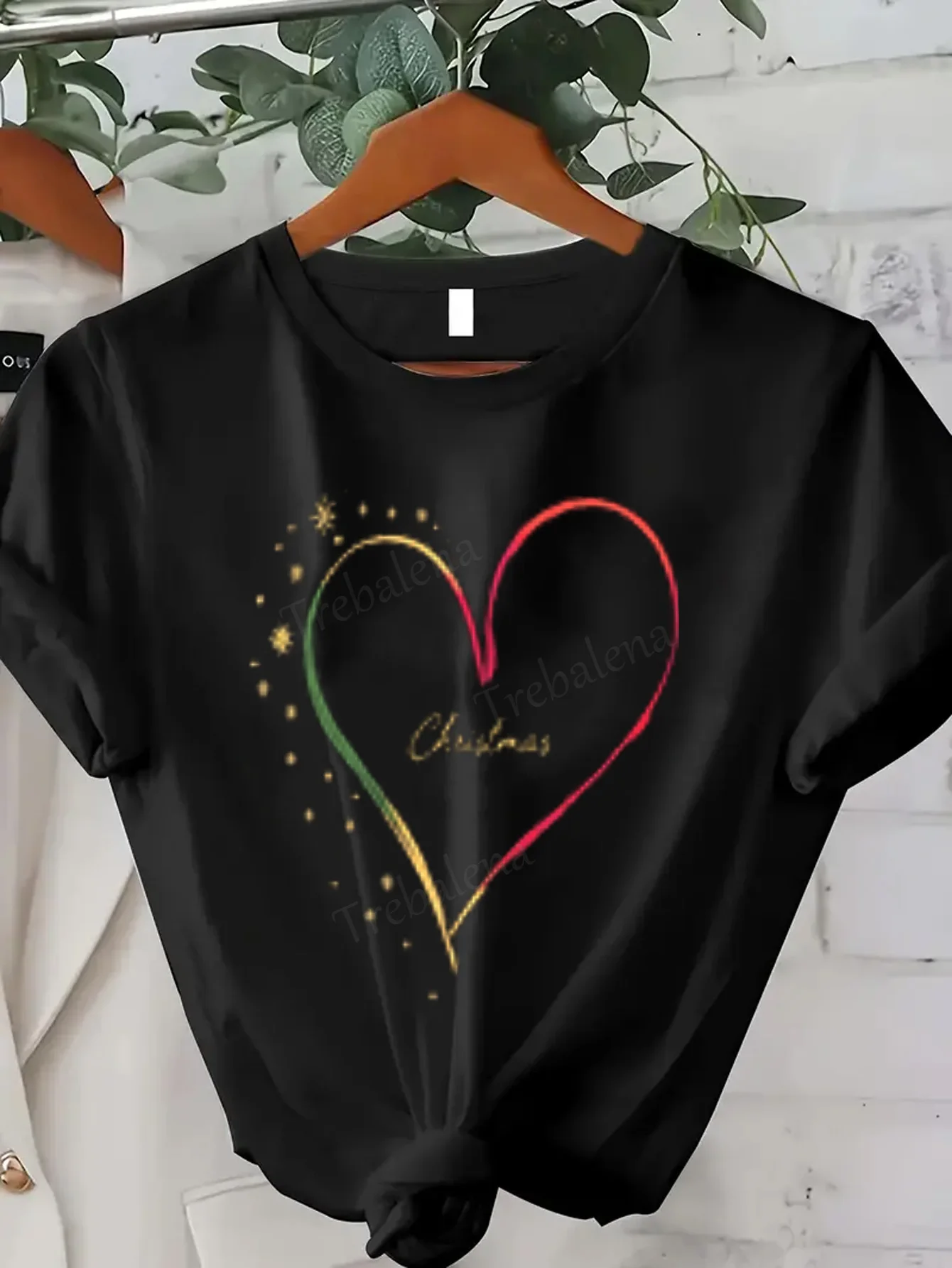 تي شيرت نسائي مطبوع عليه قلب عيد الميلاد تي شيرت نسائي - احتفالي ومثير #1