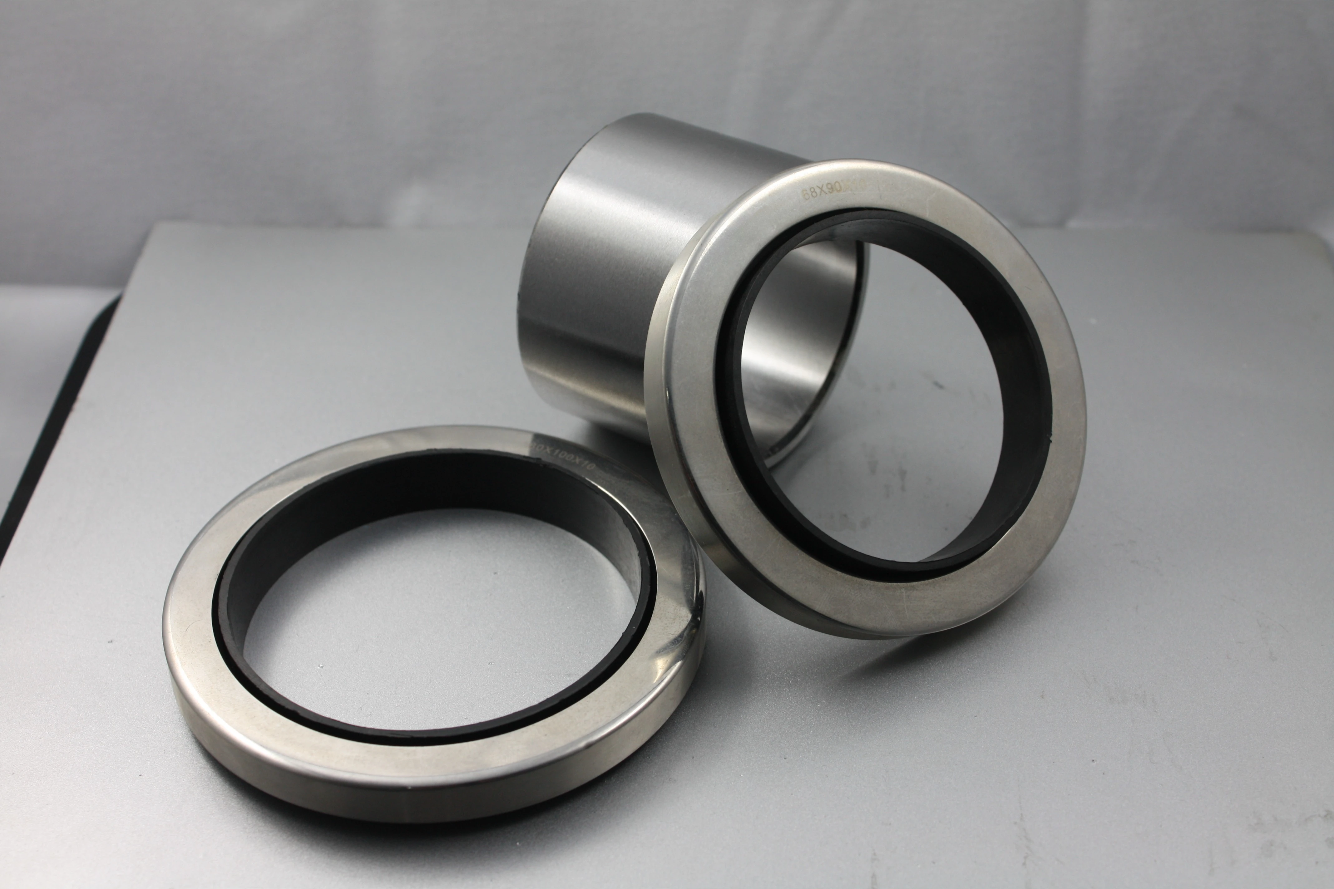 Picture 4: Double Lip Oil Seal with Shaft Sleeve 55x72x8mm – Replacement for Screw Air Compressors, Compatible Sealing Kit