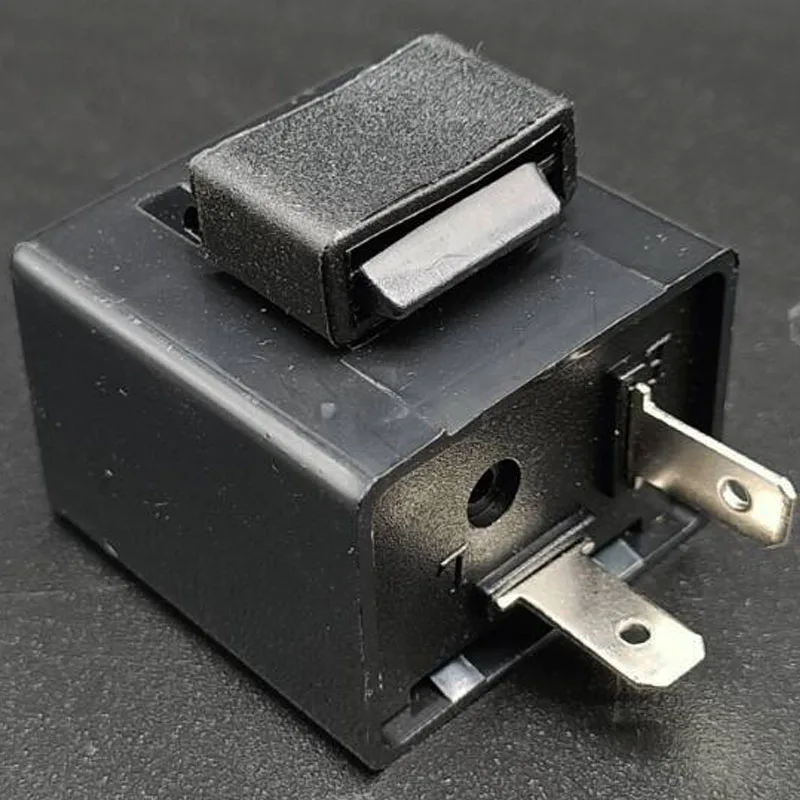 Turn Signal Relay for Kawasaki KLX650 Motard 1993-1996 BN125 Eliminator125 2001-2009 EN400 Vulcan 400 1990-1993