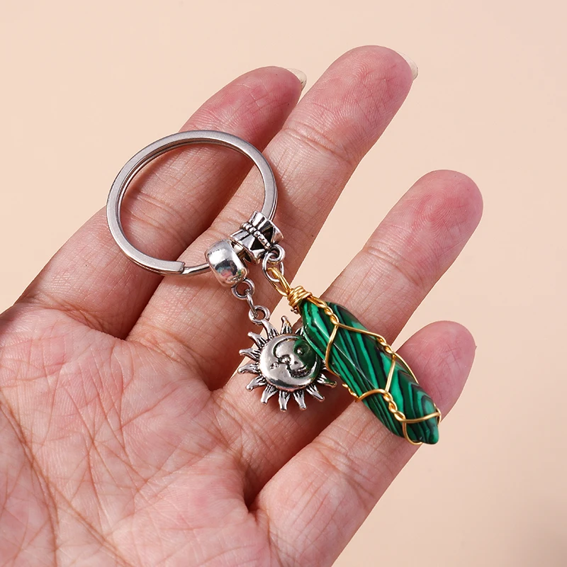 Natürliche sechseckige Säule Stein Schlüsselanhänger Frauen Männer Quarz Opal Kristall Schlüsselanhänger Auge Fatima Hand Sonne Mond Schmuck Party Geschenke – Detail 6