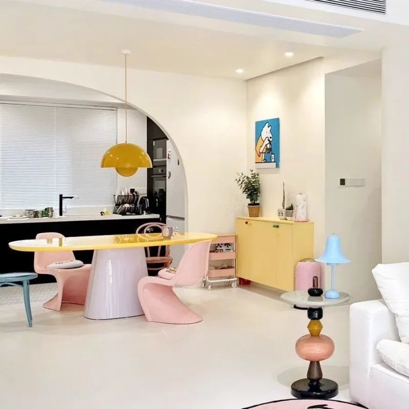 Dopamine Cream Wind ins Memphis Modern Dining Table Light Luxury Household Simple Oval Small Apartment Dining Table