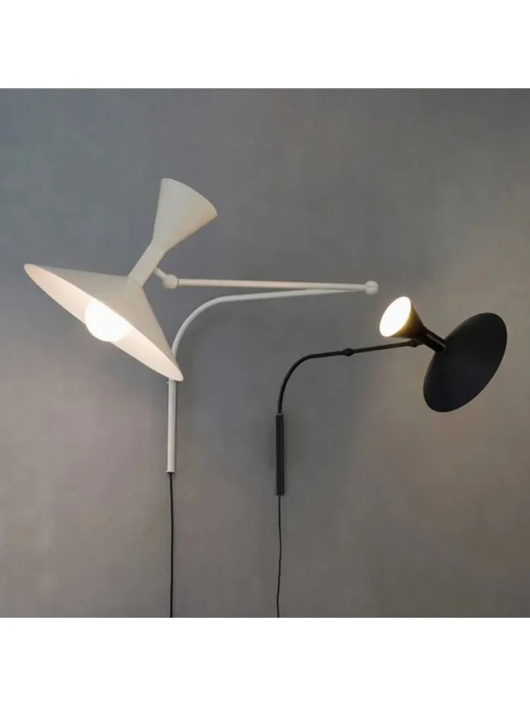 Lampa ścienna z wysięgnikami Marseille, czarno-biała, metalowa, w kształcie trąbki, uniwersalne oświetlenie do salonu, gabinetu, sypialni, przy łóżku. — 2