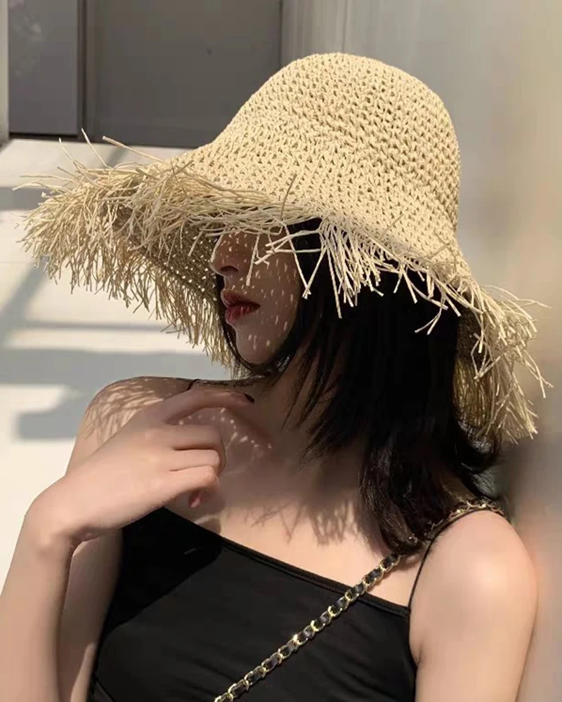 

Raw Hem Wide Brim Straw Hat