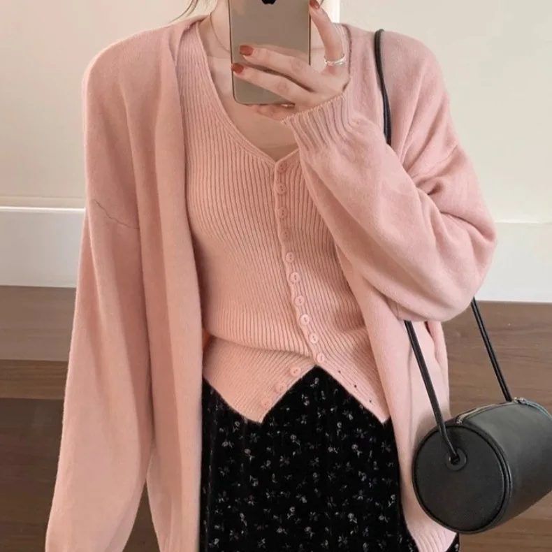 

Autumn Winter New Sle Korean Lazy Soft Cozy Strap Knitted Sweater Cardigan Women's High-End Feeling Two-Piece Set Top