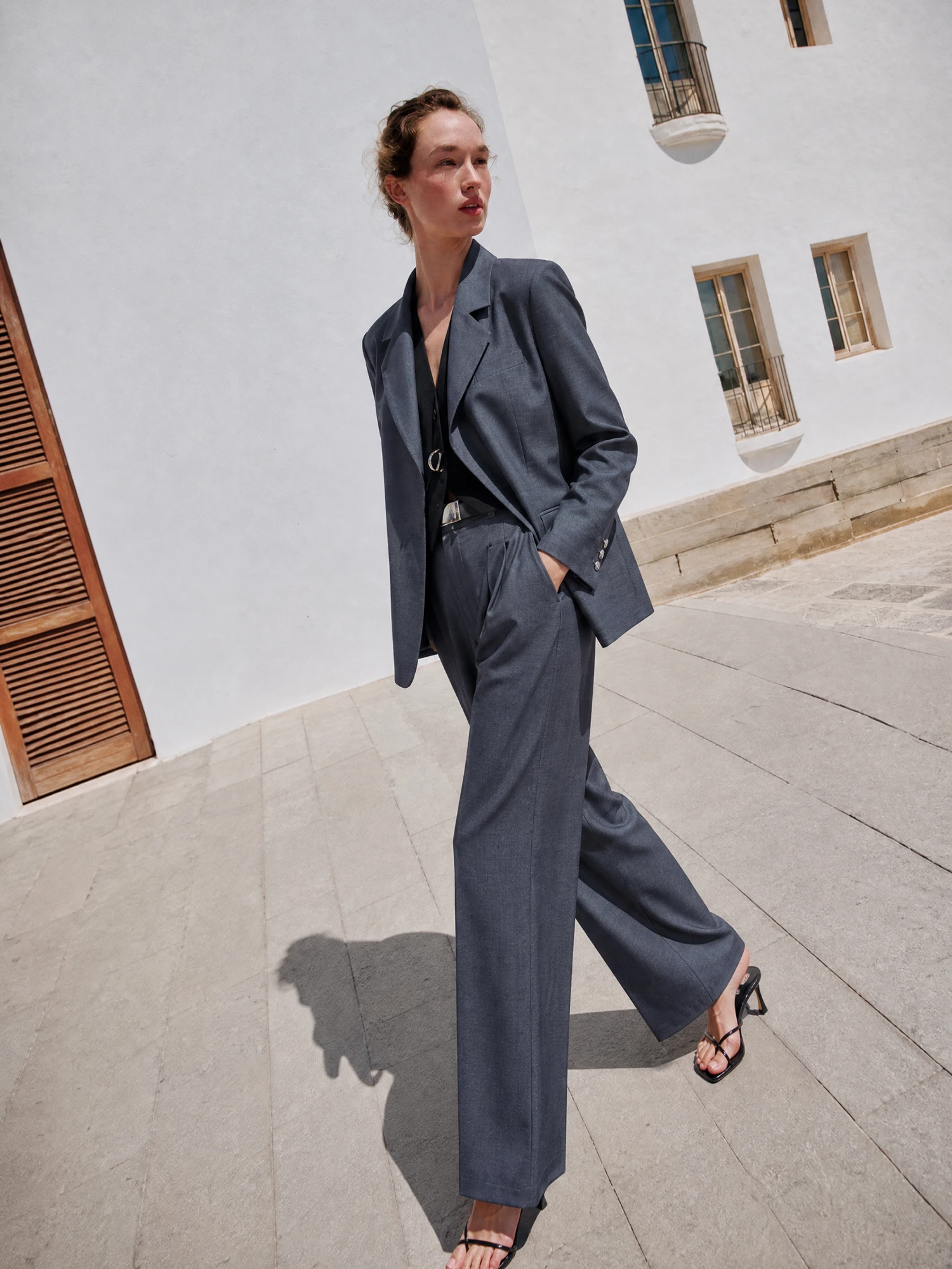 Comfortable Straight Leg Wide Leg Suit Pants for Women Anti-Wrinkle Double Pleat Casual Style Natural Waist Zipper Closure