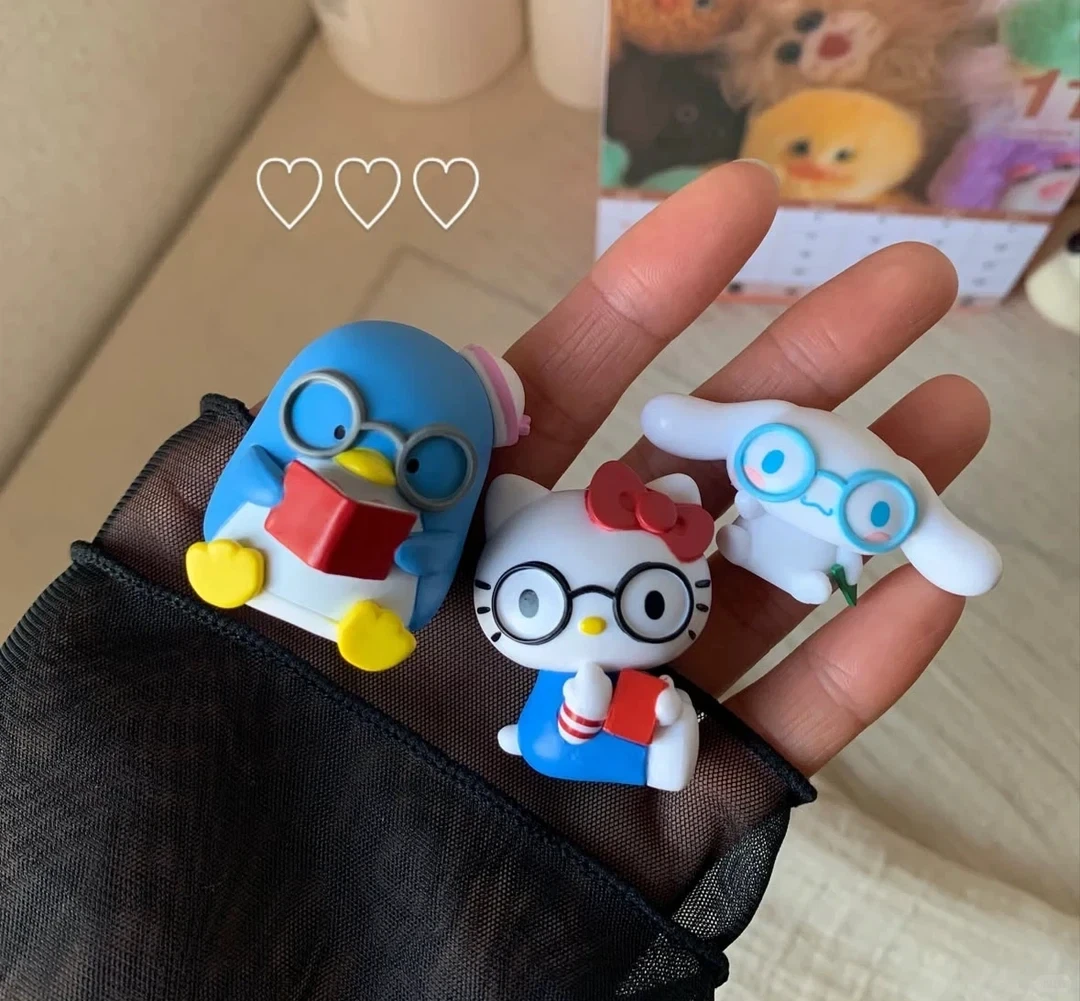 

New Product In Stock Kt Cat Melody Wearing Glasses Blind Box Handmade Toy Cute Desktop Ornament Holiday Surprise Gift For Fans