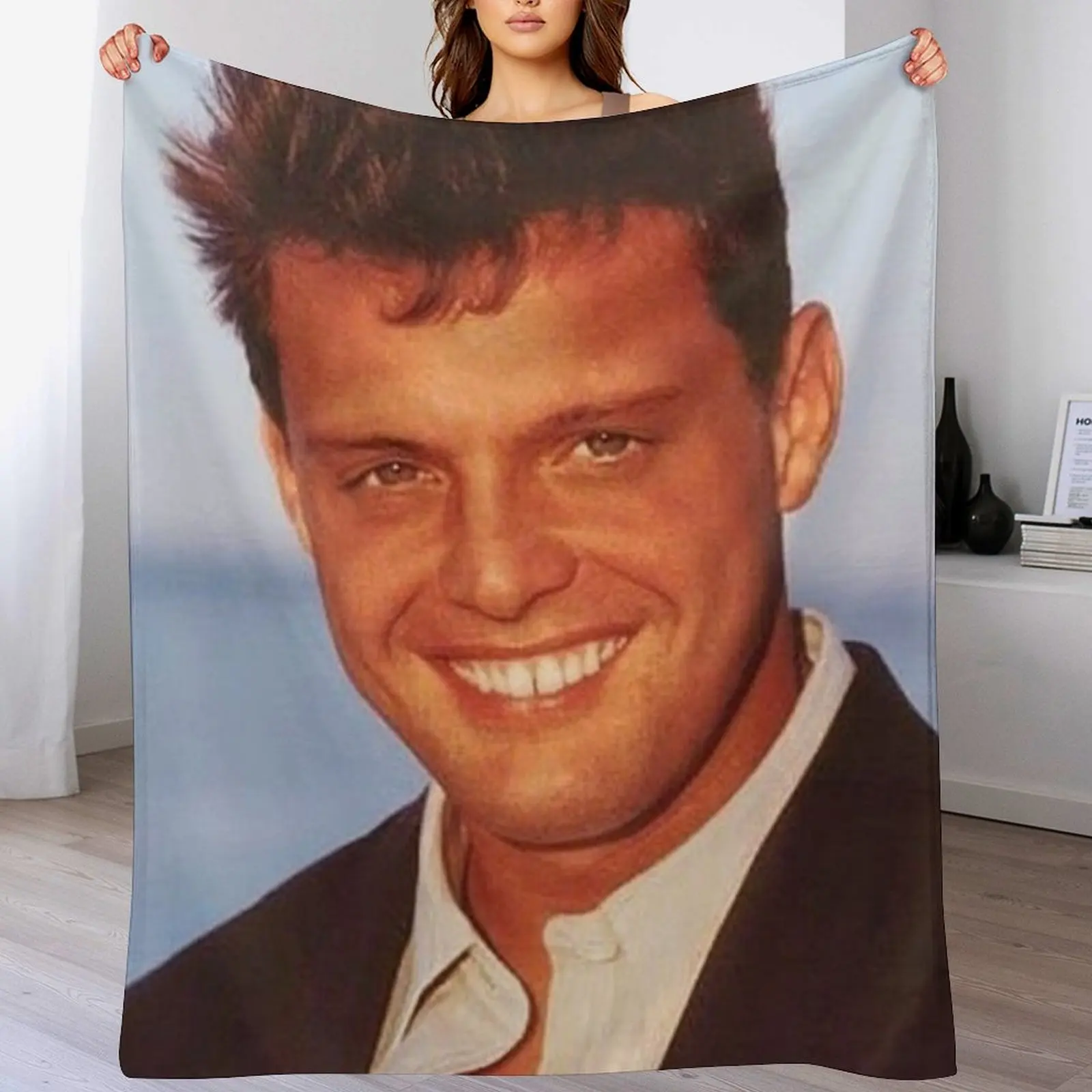 

Luis Miguel Throw Blanket