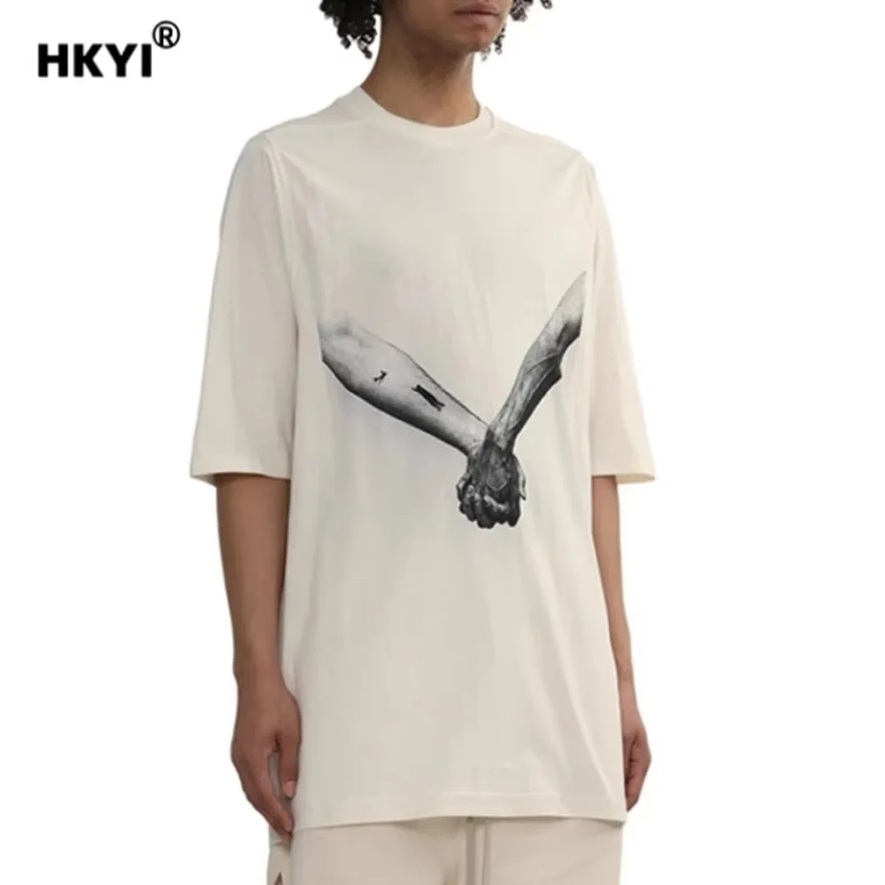 

HKYI men's tops tees round neck arm fist print top loose short sleeved t-shirt