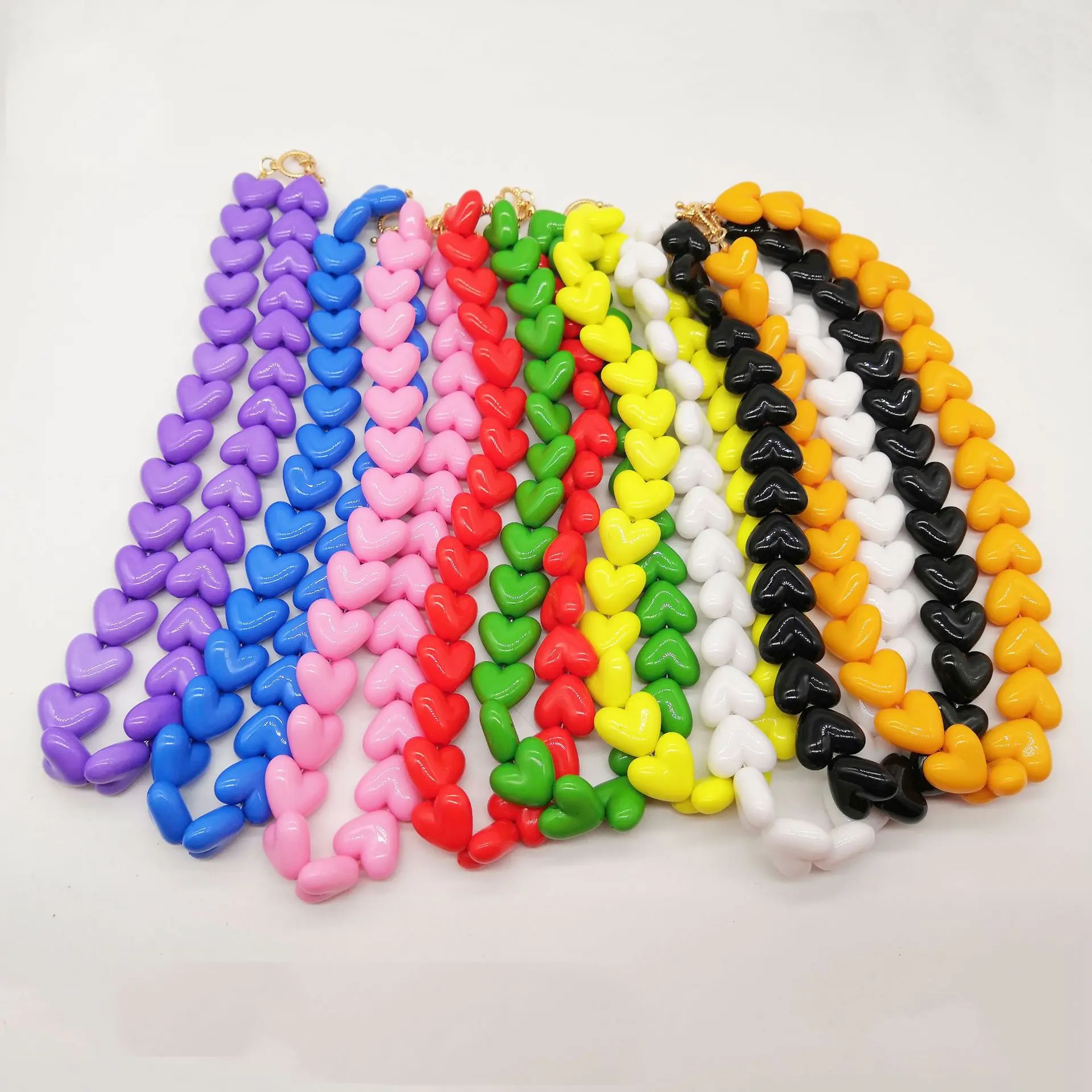 New colorful heart-shaped candy macaron acrylic resin peach heart beaded necklace