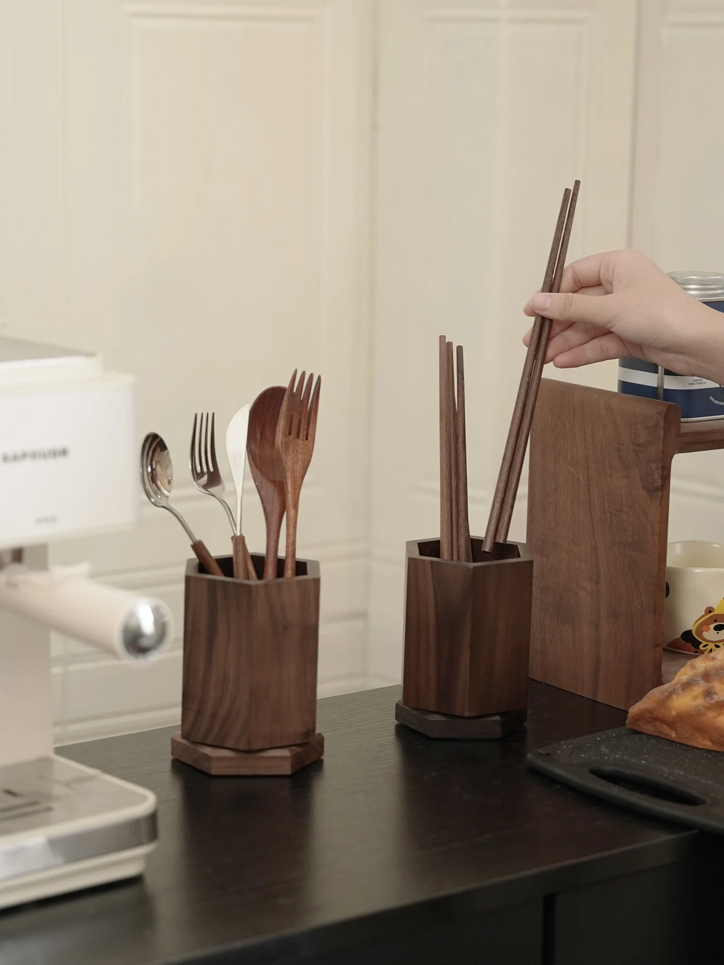 

Ele Rotatable Wooden Storage Box Bla Walnut High-end New Model Fork Spoon Chopstis Organizer Dining Utensils Case
