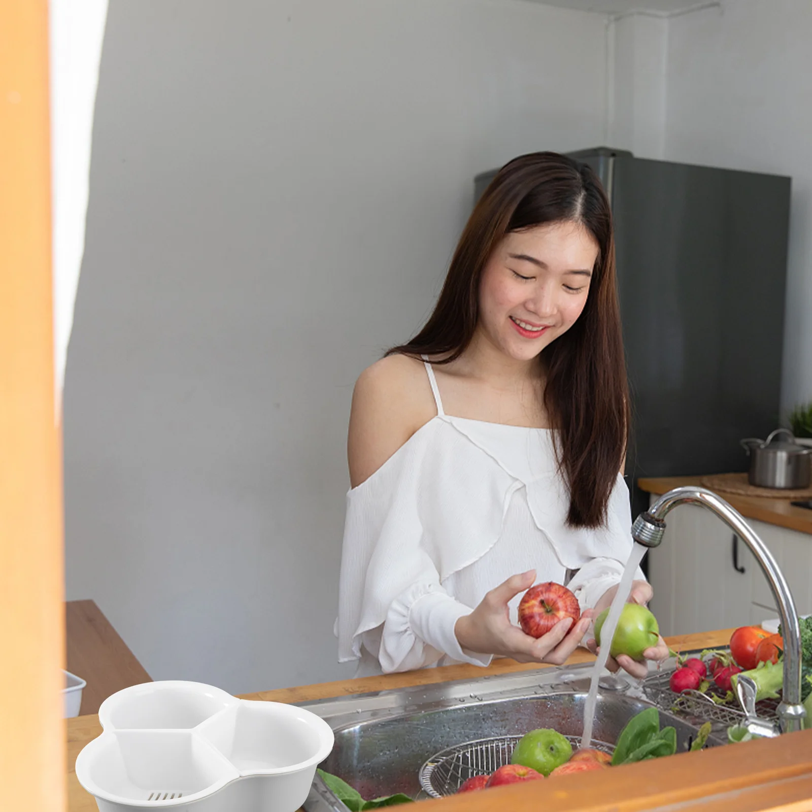 

Plastic Household Double Layer Vegetable Basin Beige Stable Heighten Bottom Drain Fruit Cleaning Storage Tray for Kitchen