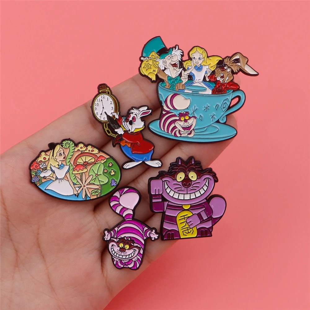 MINISO Alice in Wonderland Cheshire cat The White Rabbit Cosplay Costume Metal Badge Pin Alloy Brooch Accessories