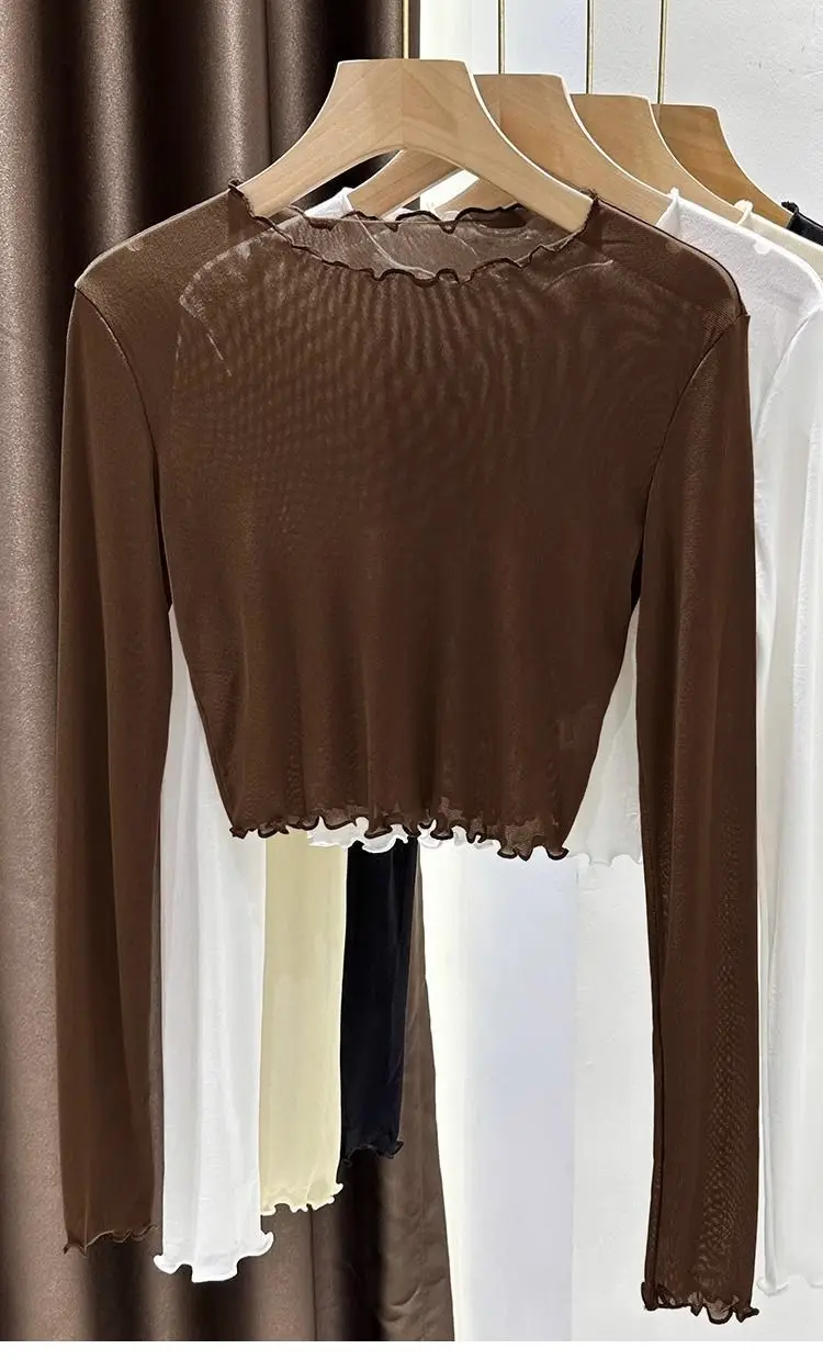 Damen-Oberteil aus kurzem, seidigem Mesh-Stoff, dünne, transparente Sommerbluse mit Rüschen und Spitze, lässiges Innenkleidungsstück, geeignet als Unterhemd oder zum Tragen unter einem Kleid, bietet Sonnenschutz, weiches Oberteil. – Detail 2