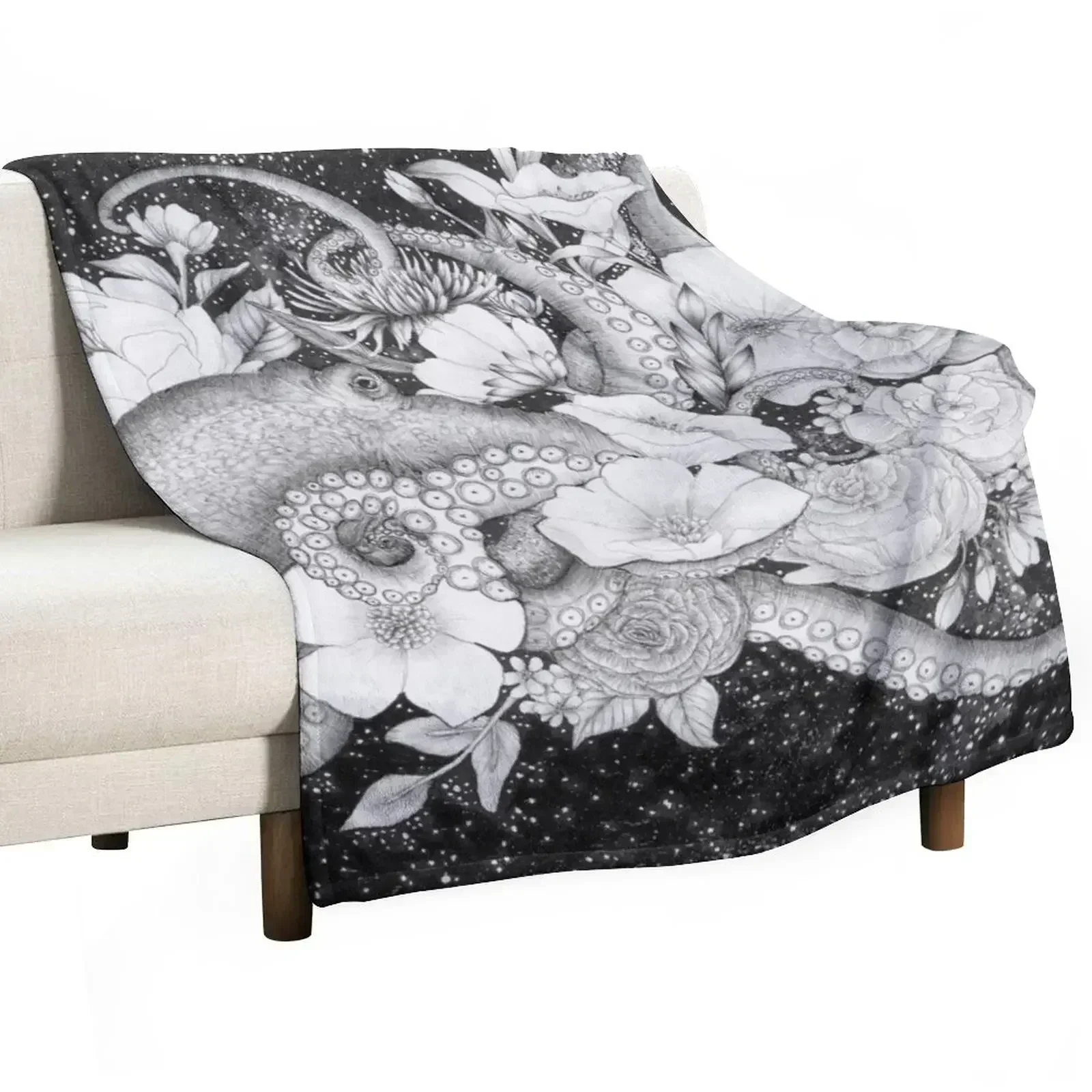 

Magic Ocean: The Octopus Throw Blanket Tourist Sofa Blankets