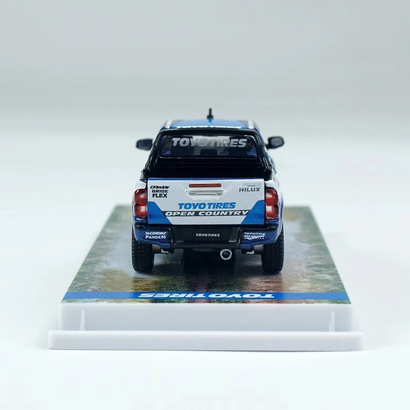 TARMAC WERKT 1/64 Hilux Toyo Banden Legering Motorvoertuig Speelgoed spuitgieten Metalen Model Collectie Jongen Kerstcadeaus