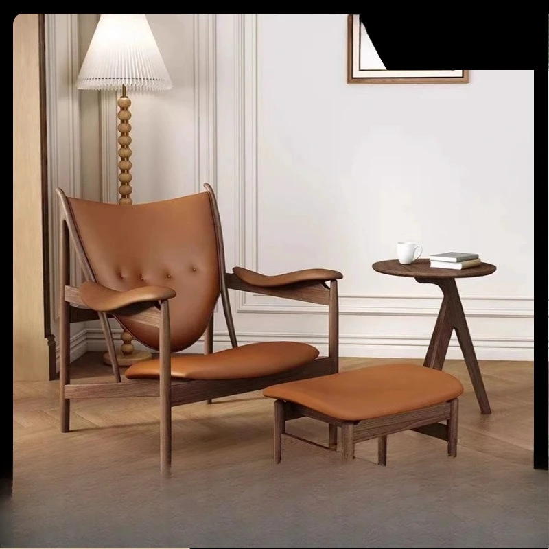 

Italian solid wood chief light luxury retro single room leisure chair balcony designer medieval sofa