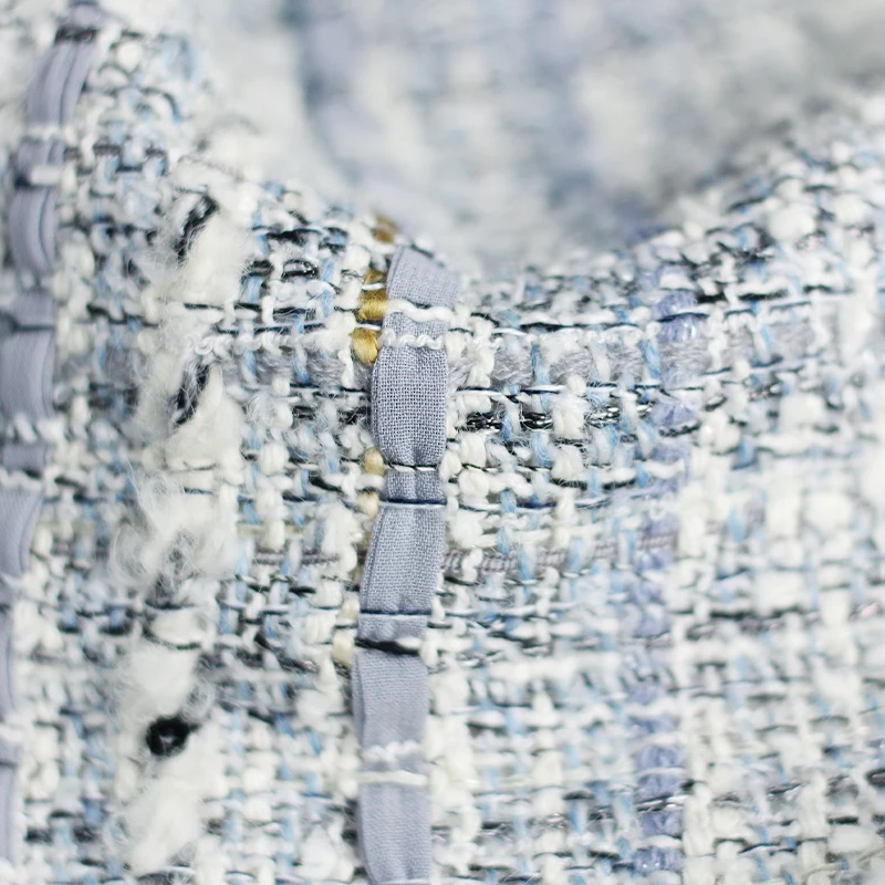 

Red raspberry 148cm 660g; Clothes made of blue jacquard fabric; Garment sewing materials; Free