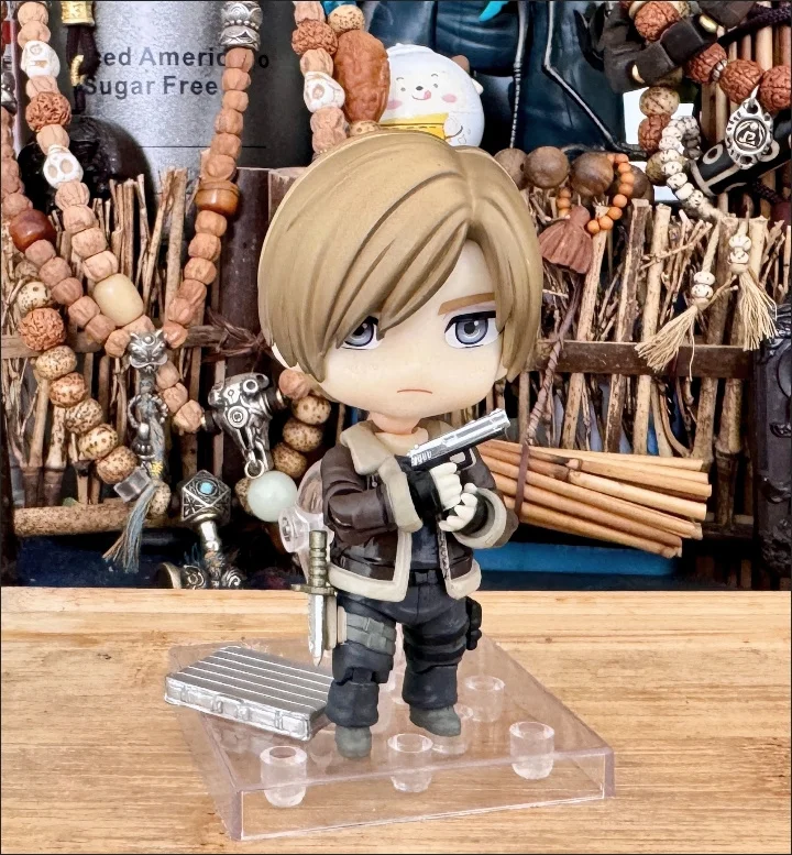 Thumbnail 4 - #43 Compare Movie Character Toy Figures Before You Buy