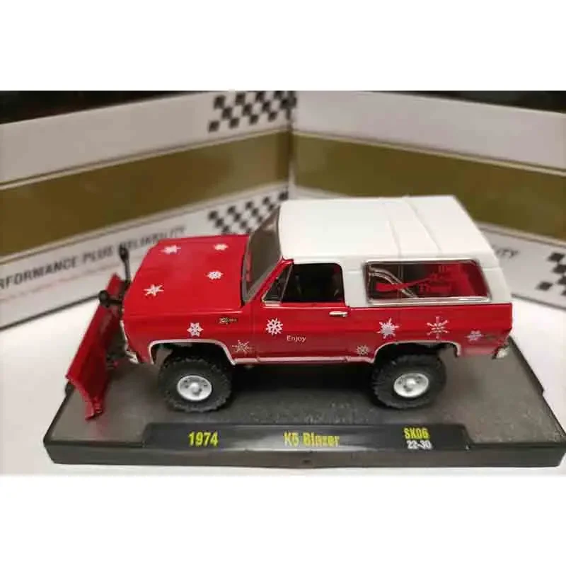 1:64 Scale Diecast Alloy K5 Blazer Snow Off-road Wagon Toys Cars Model Classics Adult Collection Souvenir Gifts Static Display