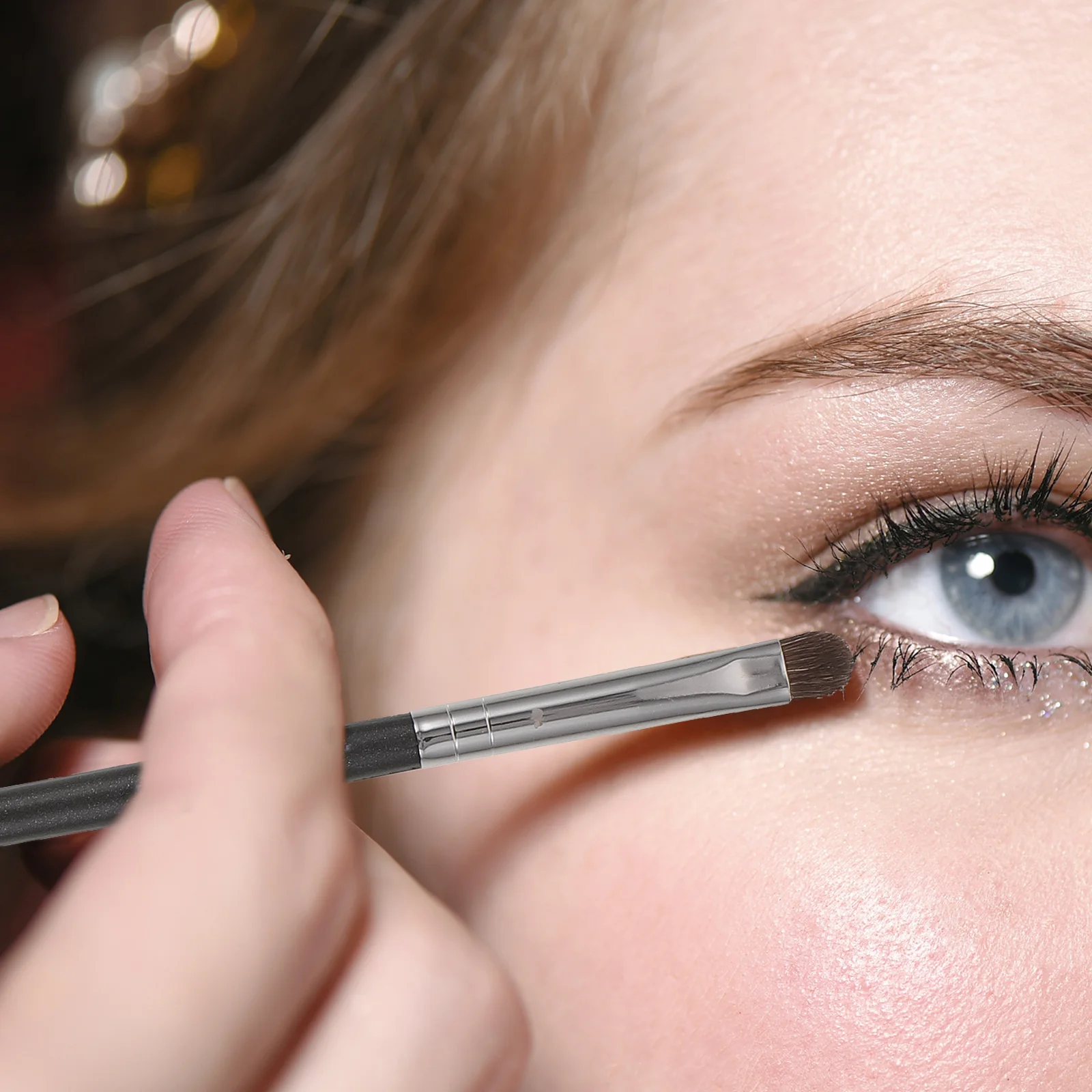 

5pcs Eye Shadow Brush Makeup Tool Kit Stylish Smooth Handle Design Practical Creative Lip Sponge Easy Hold Time Saving