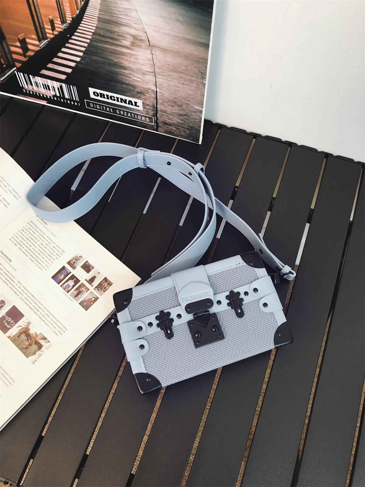 

2025 New Women's Box Bag oulder Crossbody Commuter Casual Handbag Youth Faion Element Car Stitching Korean Sle Pure Color