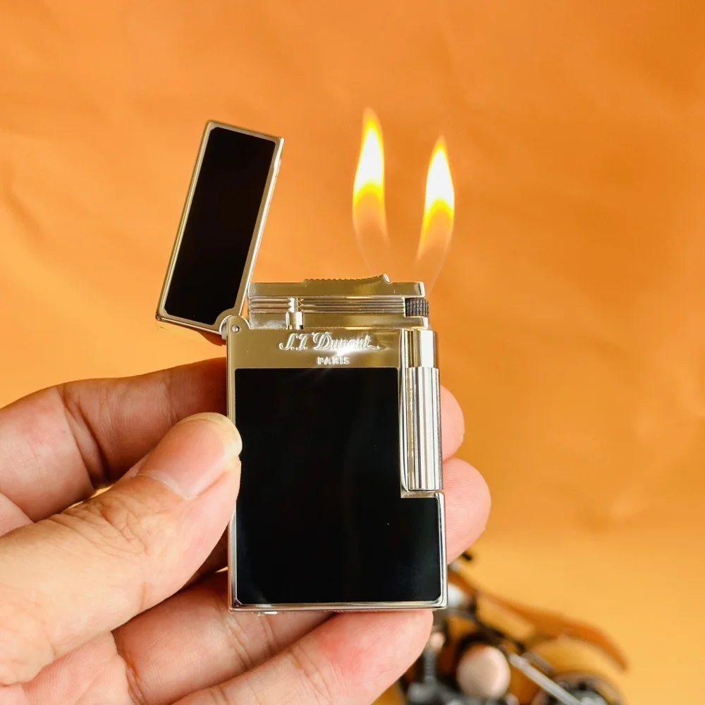 Dupont lighter De luxe merkaansteker is geklassieerd afgewerkt met lak en produceert een helder, scherp ontstekingsgeluid. perfect cadeau voor mannen. Dupont  Logo