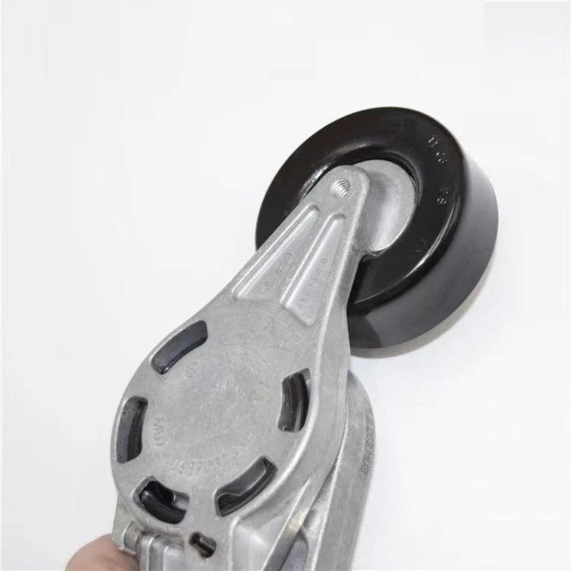 Suitable for Audi A4B6B7 imported generator belt tensioner A6L/C6 tensioner 06B903133E