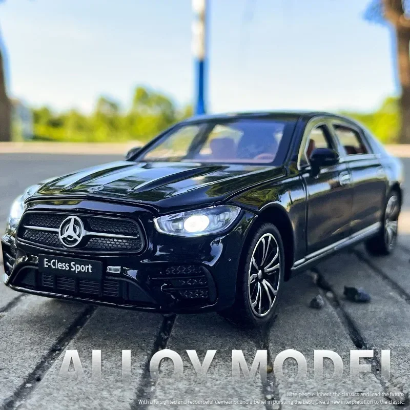 Simulação Benz E300 Alloy Car Model, Som e Luz Pullback Diecast Brinquedos, Veículos para Crianças, Veículos para Meninos, Miniatura, Escala 1:24