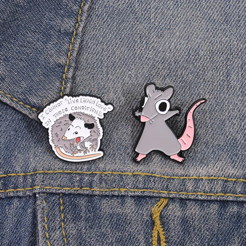 Creative Fun Funny Cartoon Opossum Mouse Metal Brooch Personalized Text Badge Decoration Brooch Enamel Pin Badges on Backpack