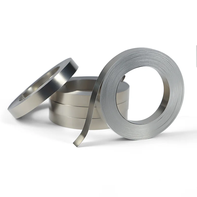 1/10 متر/لفة 18650 21700 بطارية النيكل مطلي قطاع ليثيوم أيون موصل 0.1 مللي متر 0.15 مللي متر 0.2 مللي متر بقعة لحام حزام ناقل من الفولاذ موصلات البطارية