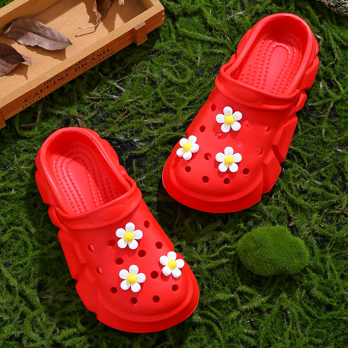 Girls Non-slip Clogs, Breathable Lightweight Cute Flower Clogs for Indoor and Outdoor Shower, Beach and Pool 3057