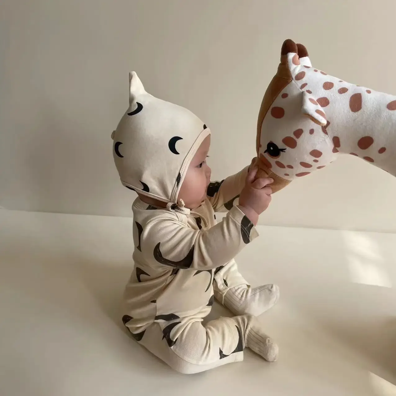 ตุ๊กตาเด็ก ของเล่นปลอบประโลมอารมณ์เด็ก ของเล่นเพื่อนนอนเด็ก ของตกแต่งห้อง ตุ๊กตาการ์ตูนยีราฟ ของเล่นตุ๊กตาขนนุ่ม ของขวัญ