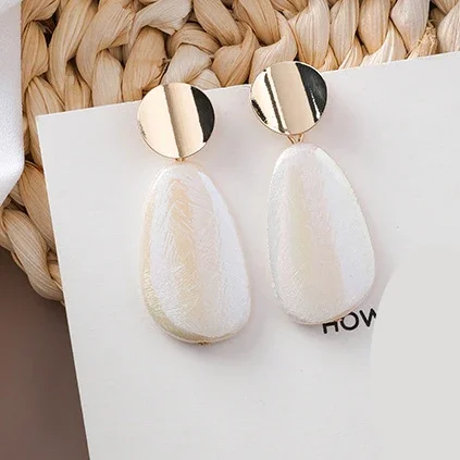 VIVILADY Trendy Charm Copper Alloy Natural Freshwater Pearl Stud Earrings Female Piercing Fashion Jewelry Accessories Wedding